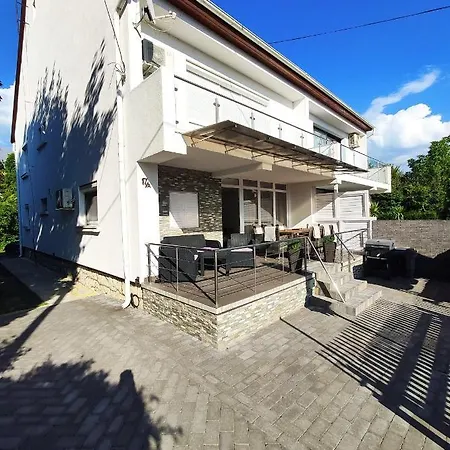 Tibor Privat Nyaralohaz Balatonfüred